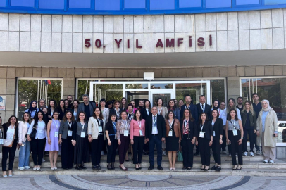 Ankara’da “Ankara Çocuk Acil Ve Çocuk Yoğun Bakım Hemşireliği Sempozyumu” gerçekleştirildi