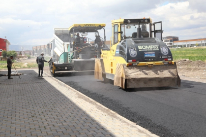 Kayseri Melikgazi'de asfalt çalışması tam gaz