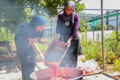 Antalya'da kışlık ürünler raflarda yerini aldı