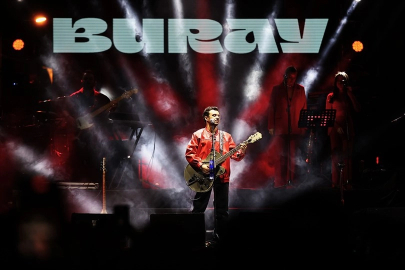 Denizli’de Cumhuriyet coşkusu Buray konseriyle zirveye ulaştı