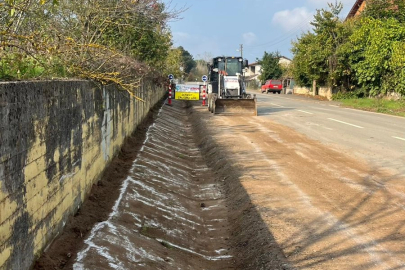 Kocaeli Kandıra’da yağmur suyu kanalları temizlendi