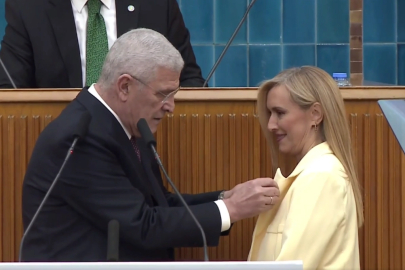 Prof. Dr. İpek Özkal Sayan İYİ Parti'de.