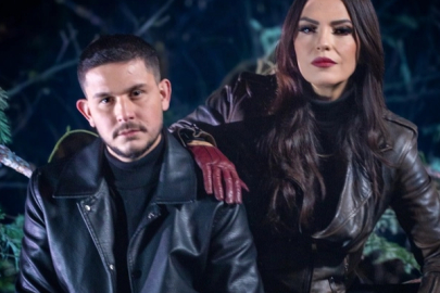 Kırk yıllık şarkıya muhteşem düet