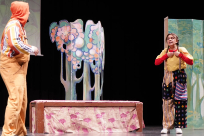 Kocaeli'de Çayırovalı çocuklar, tatilde doyasıya eğleniyor