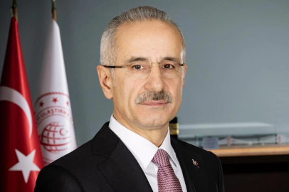 Bakan Uraloğlu açıkladı... PTT'den emeklilere 14 bin TL'ye varan nakit destek