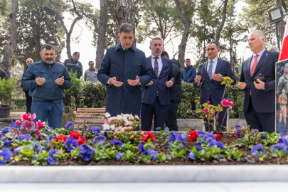 İzmir Kadifekale’de şehitler dualarla anıldı