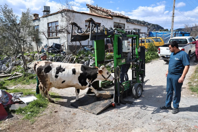Antalya'da üreticiler yerinde verilen ücretsiz hizmetten memnun