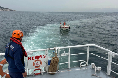 Küçükyalı açıklarında sürüklenen tekne kurtarıldı