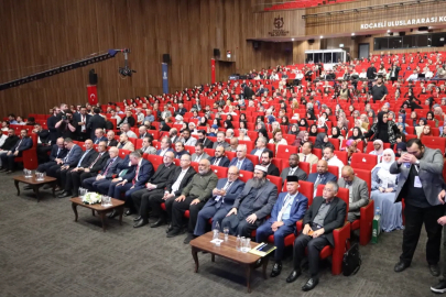 Yabancı akademisyenler bu sempozyumda buluştu